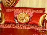 Декоративные подушки на диван